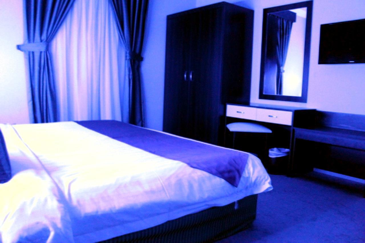 Blue Night Hotel Jeddah Exterior photo